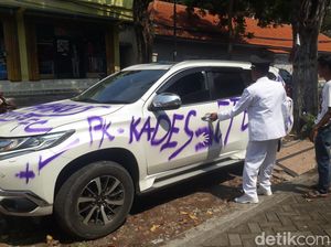 Pajero Penuh Coretan yang Curi Perhatian saat Pelantikan Kades di Pasuruan