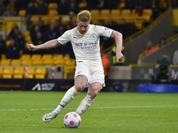 Total sepanjang musim 2021/2022 ini, Kevin De Bruyne sudah bikin 15 gol di Liga Inggris. Itu jadi torehan tertinggi untuknya! (AP/Rui Vieira)