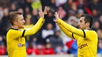Tahun 2016, Marco Reus ditinggal Henrikh Mkhitaryan ke Manchester United (Foto: AP)