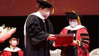 Momen Megawati Terima Gelar Profesor Kehormatan dari SIA Korsel