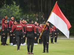 SEA Games 2021: Defile Kontingen RI Tawarkan Keberagaman Nusantara