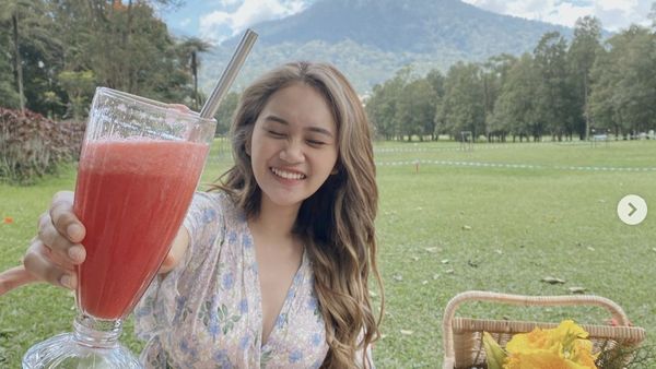 Permesta Dhyaz, Anak Farida Nurhan yang Juga Doyan Kulineran