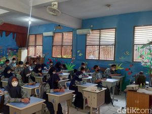 PTM 100% di SMPN 1 Tangerang Usai Libur Lebaran, Begini Suasananya PTM 100% di SMPN 1 Tangerang Usai Libur Lebaran, Begini Suasananya