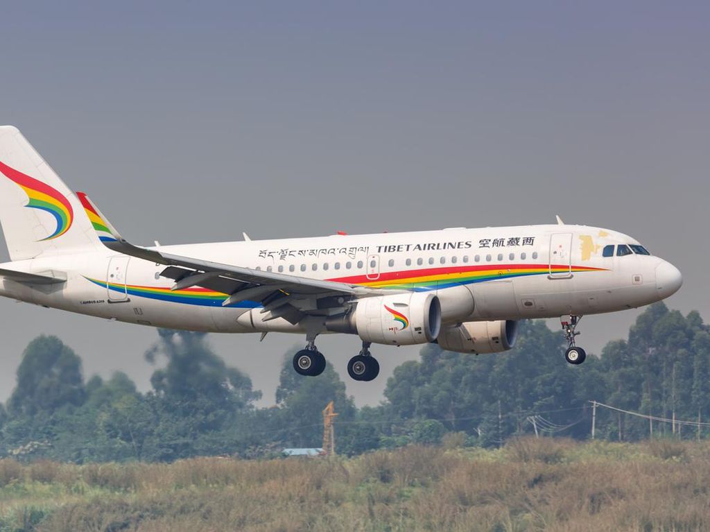 Airbus Tibet Airlines Terbakar saat Take-off, Penumpang Selamat