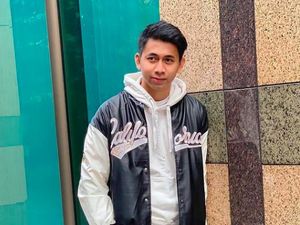 Curhat Turah Parthayana Tetap Kerja dan Tersenyum saat Berseteru dengan Istri Curhat Turah Parthayana Tetap Kerja dan Tersenyum saat Berseteru dengan Istri