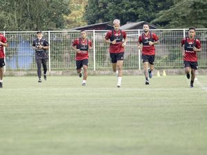 Novri Setiawan Ikuti Latihan Bali United, Teco: Dia Pemain Serba Bisa Novri Setiawan Ikuti Latihan Bali United, Teco: Dia Pemain Serba Bisa