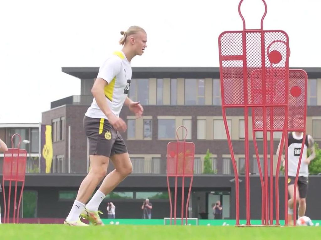 Video: Mungkin Ini Latihan Terakhir Haaland dengan Dortmund