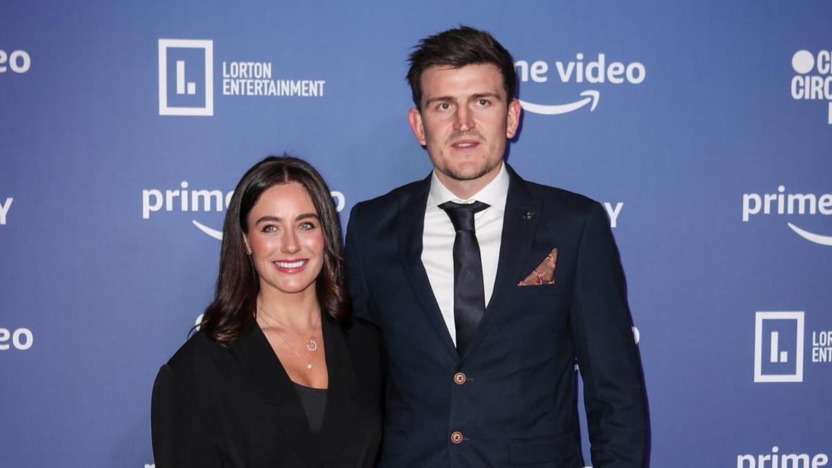 Harry Maguire menikah dengan Fern Hawkins. (Foto: John Rainford/Cover Images via Reuters)