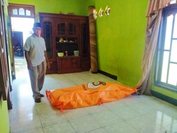 Heboh Warga Melaya Temukan Mayat Tetangga Membusuk Penuh Belatung