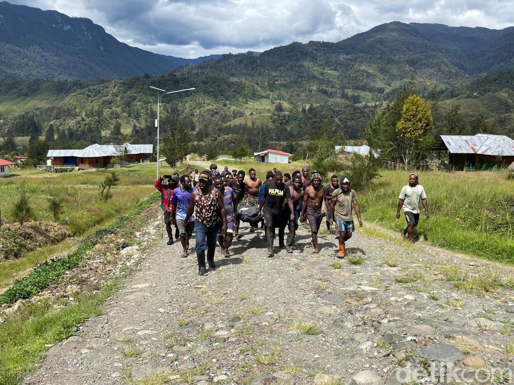 Cerita Keji KKB Papua Bunuh Sopir Truk, Korban Diculik-Diberondong Peluru