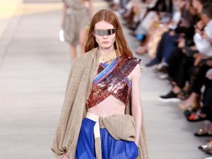 10 Koleksi Busana Louis Vuitton Cruise 2023, Dirilis di Lembaga Riset Biologi