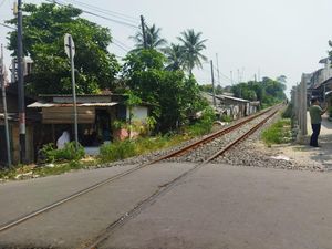 Pintu Perlintasan Akan Dibangun di Tempat Wanita Cilegon Tertabrak Kereta Pintu Perlintasan Akan Dibangun di Tempat Wanita Cilegon Tertabrak Kereta