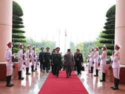 Kunker ke Vietnam, Prabowo Disambut Upacara Militer Jajar Kehormatan