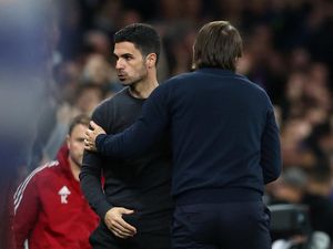 Conte Nyindir Arteta: Anak Baru Jangan Banyak Ngeluh!