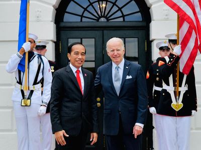 Momen Jokowi Disambut Biden di Gedung Putih AS