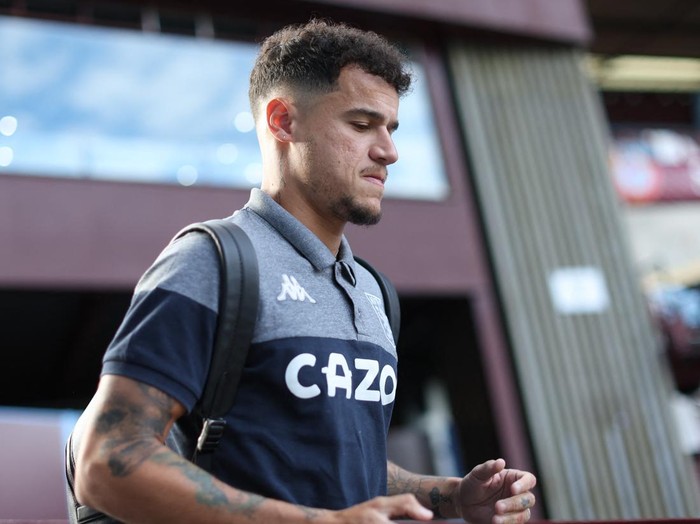 Soccer Football - Premier League - Aston Villa v Liverpool - Villa Park, Birmingham, Britain - May 10, 2022 Aston Villa's Philippe Coutinho arrives at the stadium before the match Action Images via Reuters/Carl Recine EDITORIAL USE ONLY. No use with unauthorized audio, video, data, fixture lists, club/league logos or 'live' services. Online in-match use limited to 75 images, no video emulation. No use in betting, games or single club /league/player publications.  Please contact your account representative for further details.