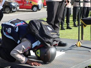 Bagi-bagi Al-Quran Saat Ramadan, Polisi Klaten Ini Dapat Hadiah Umrah