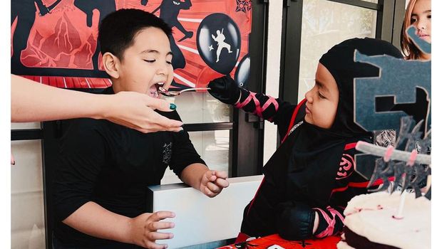 Potret Pesta Ulang Tahun Magika