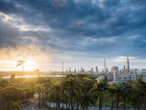 Pupuk Kaltim Akan Kurangi 30% Emisi Karbon 2030