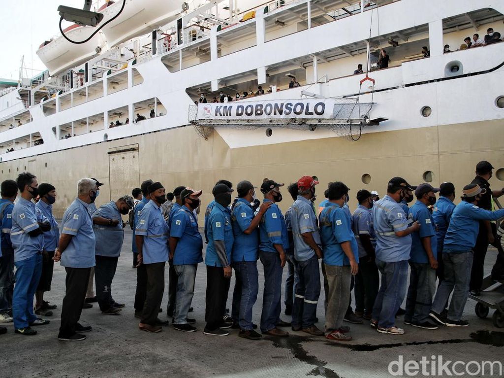 Pesan Jokowi: Negara Giatkan Angkutan Massal untuk Turunkan Kemacetan Pesan Jokowi: Negara Giatkan Angkutan Massal untuk Turunkan Kemacetan
