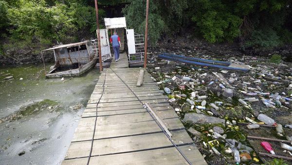 Serbia Darurat Sampah!