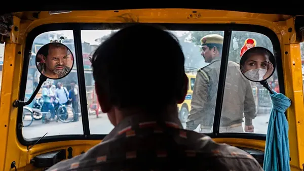 Jawara dan Finalis Kontes Foto Jalanan yang Bikin Kagum