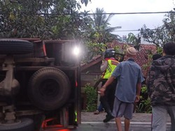 Truk Miras Pembawa Petaka di Jalur Gentong Tasikmalaya