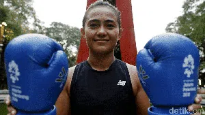 Novita Sinadia, Si Cantik yang Pilih jadi Petinju