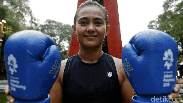 Novita Sinadia, Si Cantik yang Pilih jadi Petinju