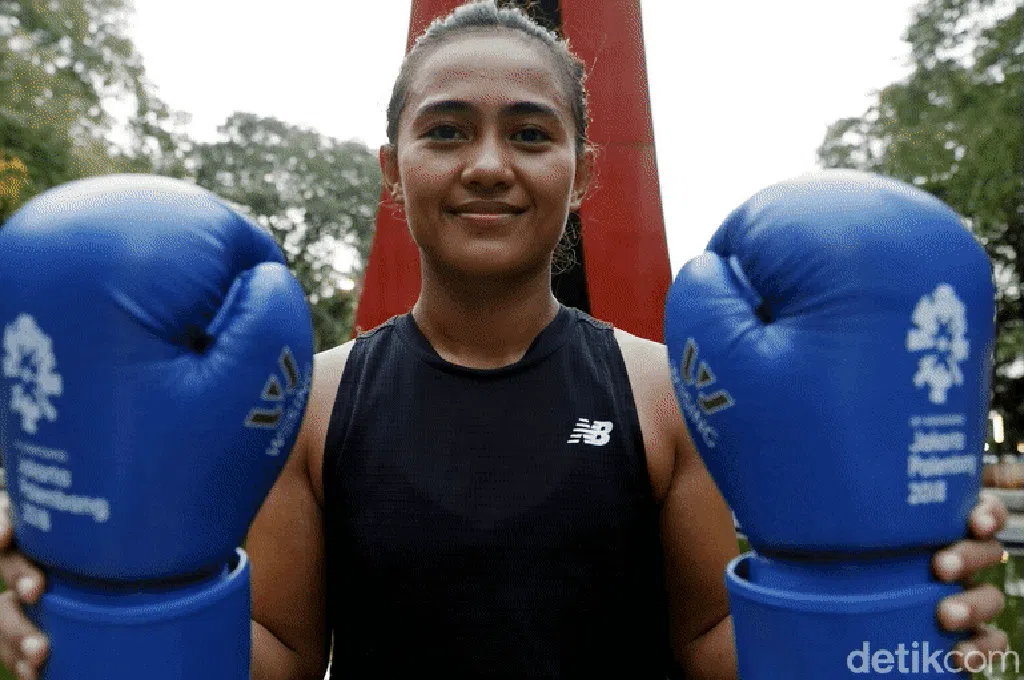 Novita Sinadia, Si Cantik yang Pilih jadi Petinju Novita Sinadia, Si Cantik yang Pilih jadi Petinju