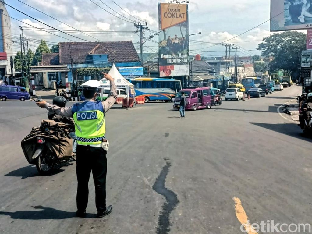 Sambut Libur Panjang, 250 Polisi Kawal Jalur Wisata Sukabumi