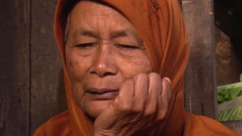 Derita Mbah Pasiah Lansia Penjual Sayur: Sakit Katarak, Rumah Tak Layak