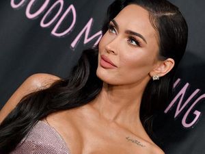 Bikin Megan Fox Tak Nyaman dengan Tubuh Sendiri, Begini Gejala Body Dysmorphic Bikin Megan Fox Tak Nyaman dengan Tubuh Sendiri, Begini Gejala Body Dysmorphic