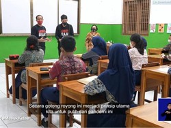 Nadiem-Desta Jadi Guru Tamu, Bicara Pentingnya Ekskul-Tugas Kelompok