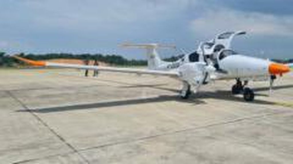 Potret TNI AU Perintahkan Pesawat Asing Mendarat karena Masuk RI Tanpa Izin