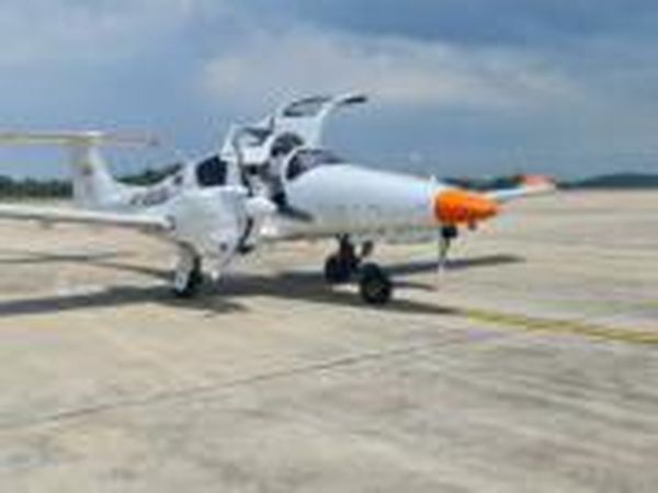 Potret TNI AU Perintahkan Pesawat Asing Mendarat karena Masuk RI Tanpa Izin