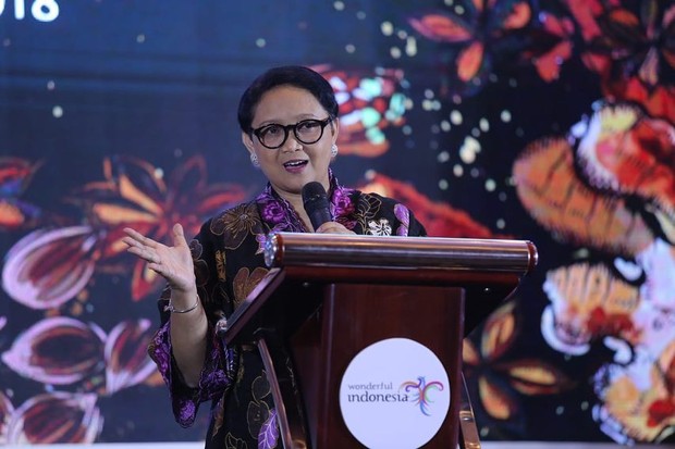 Retno Marsudi merupakan Menteri Luar Negeri perempuan pertama Indonesia