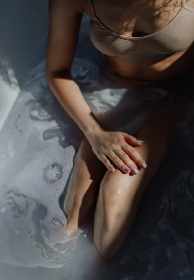 Rutin Mandi Setiap Hari/Foto : pexels.com/cottonbro Rutin Mandi Setiap Hari