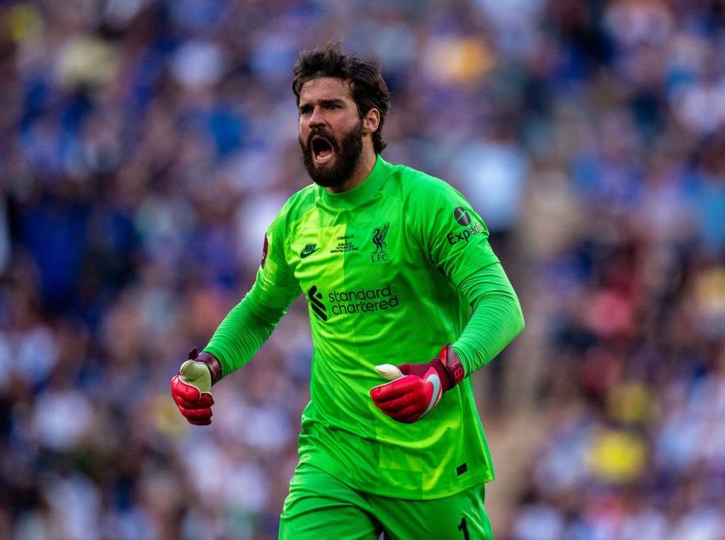Alisson Tiga Kali Jaga Kesucian Liverpool di Final Alisson Tiga Kali Jaga Kesucian Liverpool di Final
