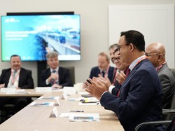 Anies Bertemu 8 Perusahaan di Inggris, Paparkan Rencana MRT Fase 3 dan 4