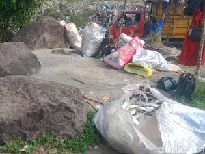 Legenda Batu Pandawa Lima di TPA Troketon Klaten, Konon Tak Bisa Dipindah Legenda Batu Pandawa Lima di TPA Troketon Klaten, Konon Tak Bisa Dipindah