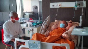 Buya Syafii Maarif Dirawat di RS, Ganjar Ajak Doakan Kesembuhannya