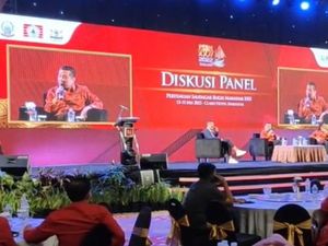 Erwin Aksa Jadi Pembicara di PSBM, Bahas Kiat Bisnis-Politik Erwin Aksa Jadi Pembicara di PSBM, Bahas Kiat Bisnis-Politik