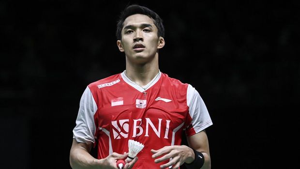 Final Thomas Cup 2022 Pebulu tangkis tunggal putra Indonesia Jonatan Christie saat melawan pebulu tangkis tunggal putra India Kidambi Srikanth dalam pertandingan babak final Piala Thomas 2022 di Impact Arena, Bangkok, Thailand, Minggu (15/5/2022). Jonatan Christie kalah dari Kidambi Srikanth dengan skor 15-21 dan 21-23 sehingga membuat Indonesia kalah dari India dengan skor akhir 0-3. ANTARA FOTO/M Risyal Hidayat/YU