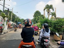Diserbu Wisatawan, Jalan Menuju Ragunan Macet
