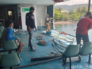Tabrakan Dua Kapal di Selat Bali Dipastikan Karena Arus Kencang Tabrakan Dua Kapal di Selat Bali Dipastikan Karena Arus Kencang