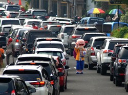 Libur Waisak, Lalin Arah Puncak Macet