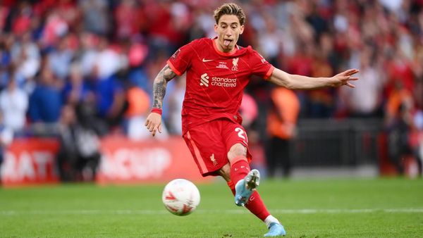 Tsimikas Tendang Penalti Sambil Melet & Bawa Liverpool Juara Piala FA