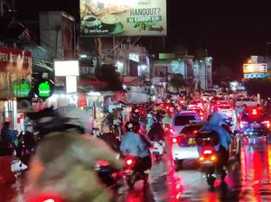 Long Weekend, Lalu Lintas di Pasar Cisarua Padat Merayap Malam Ini