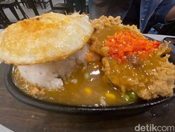 Coba Makan Steak Pakai Nasi dan Sambal Goang, Mau?